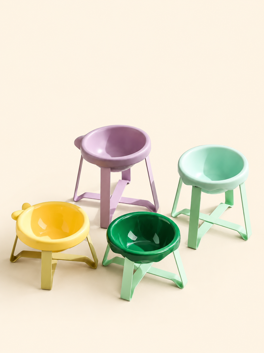 Kiki Miawu bowls